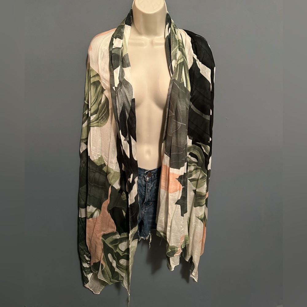 Virginia Wolf tropical multi wear wrap